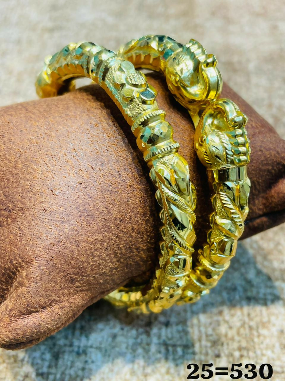 Nakashi Bangles Sarafa Bazar India