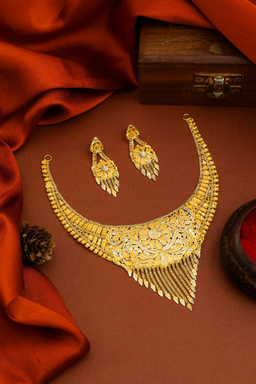 Gold Necklace Sarafa Bazar India