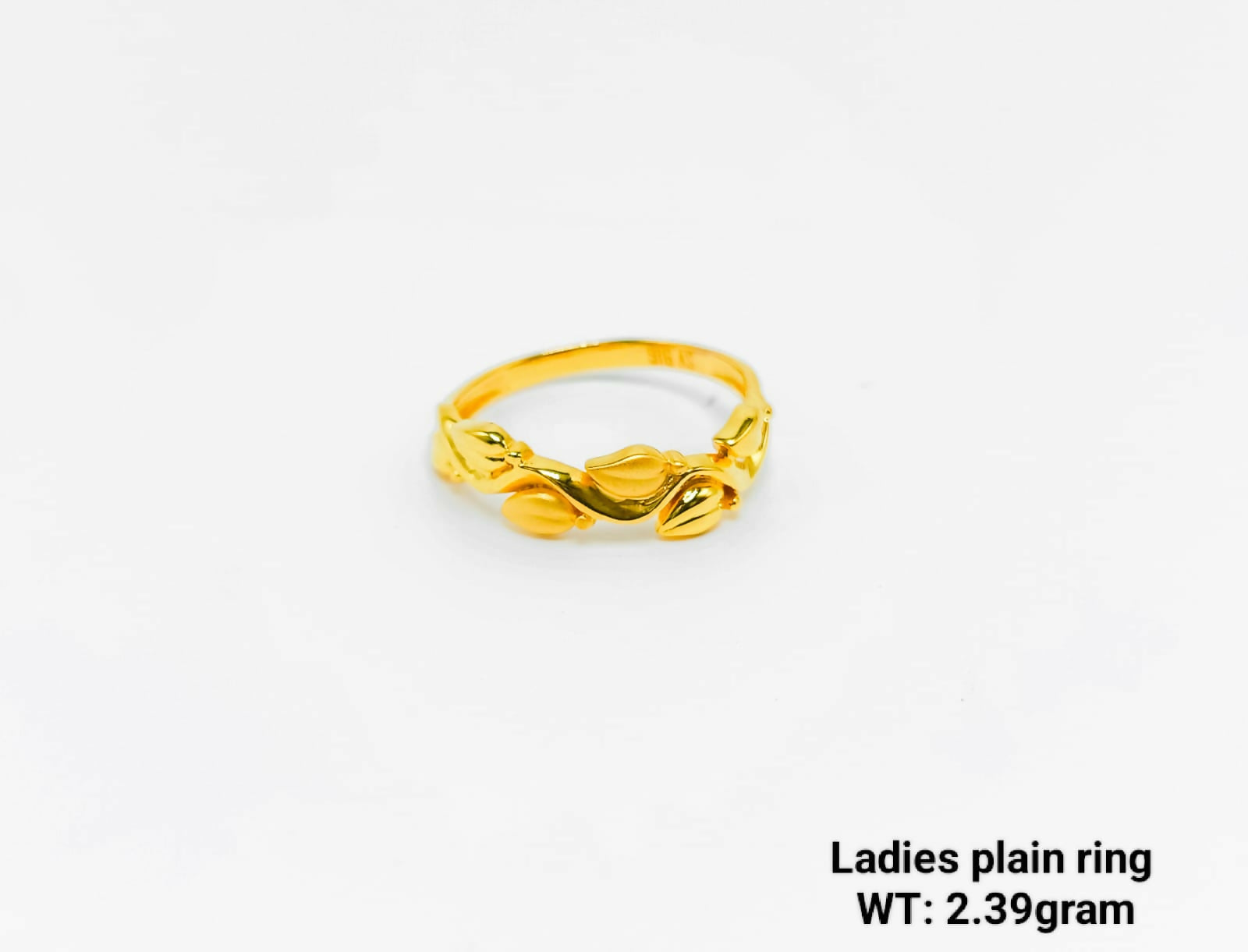 Ladies Plain Ring Sarafa Bazar India