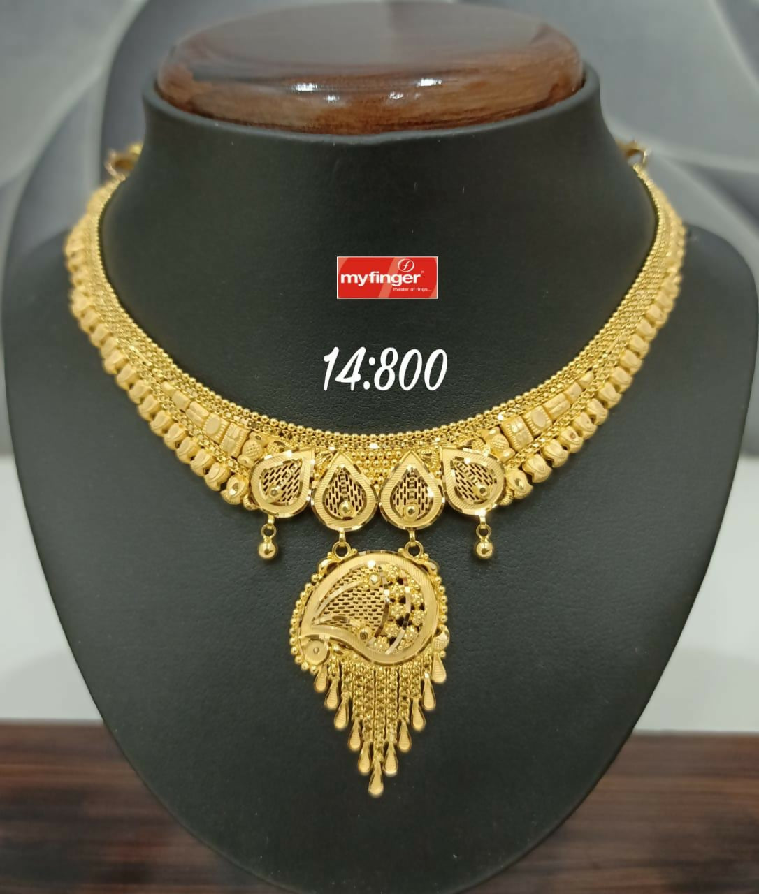 Gold Necklace Sarafa Bazar India