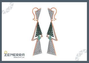 Women's Nutural Diamonds Dangle Earring in 14K Gold