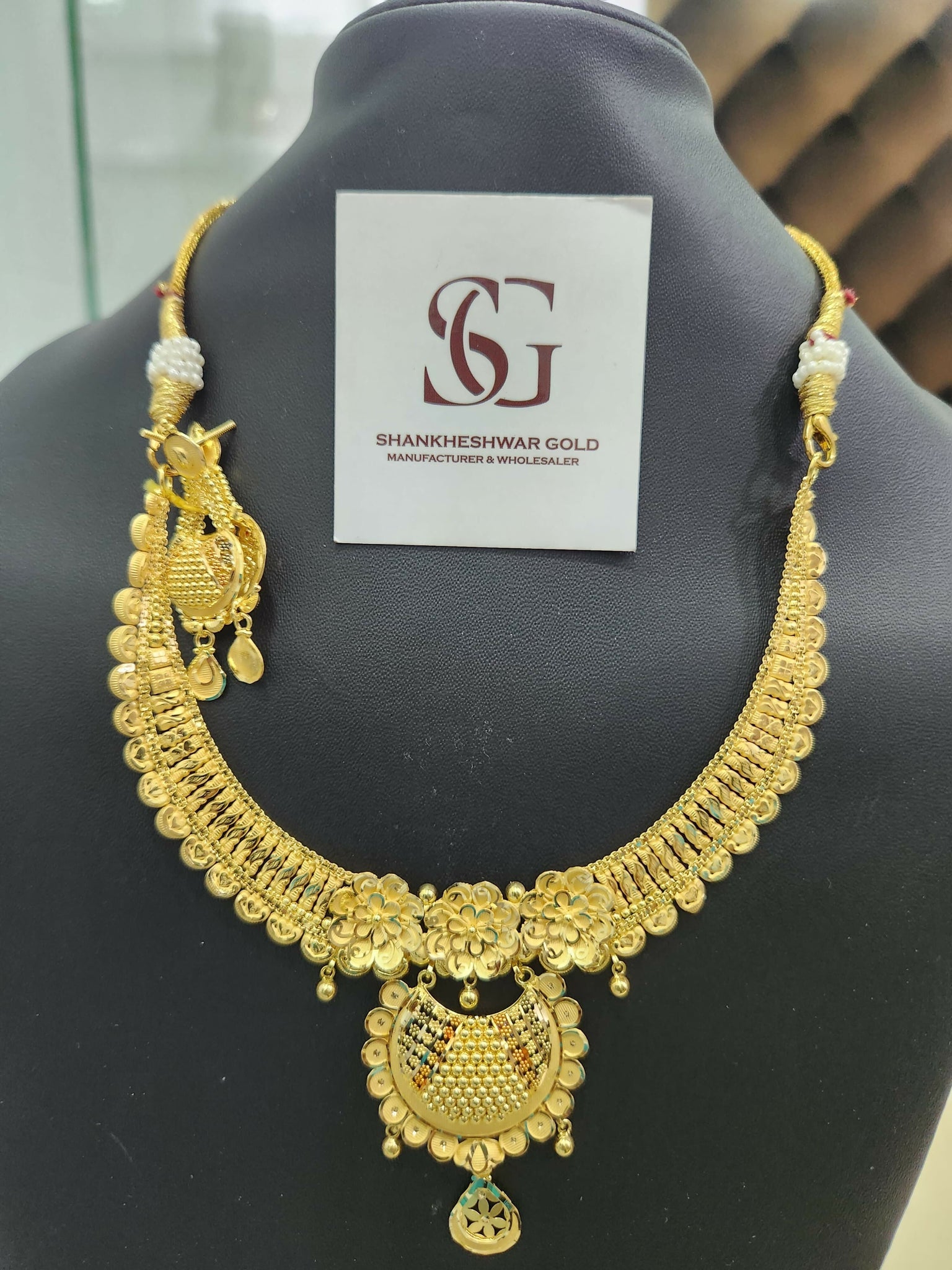 Gold Necklace Sarafa Bazar India