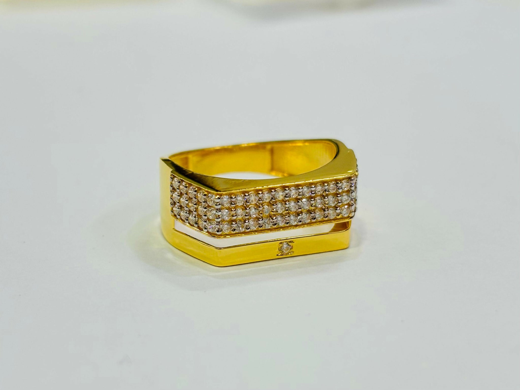 22kt Paper Casting Gents Ring Sarafa Bazar India