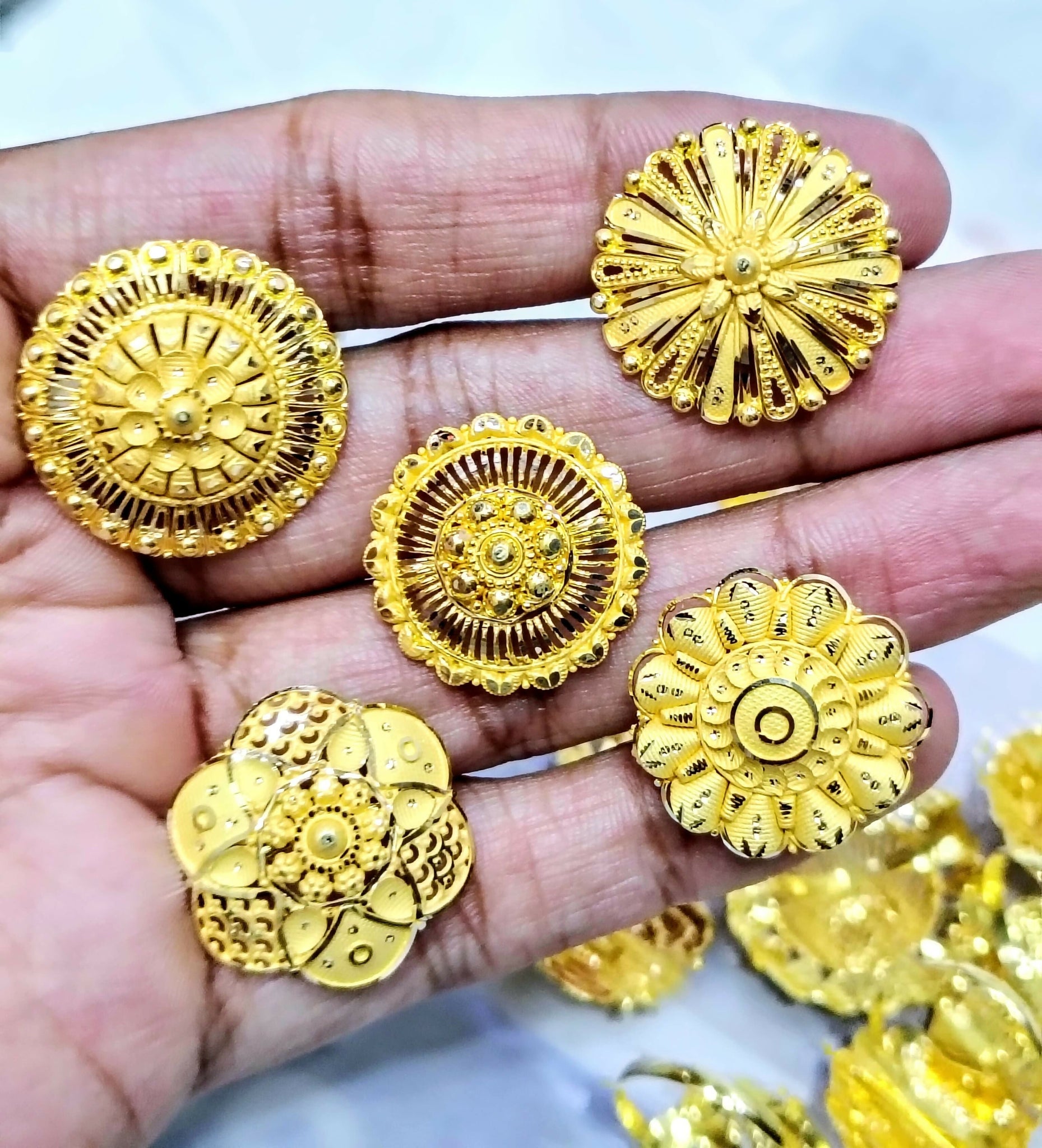 Gold Ladies Rings Sarafa Bazar India