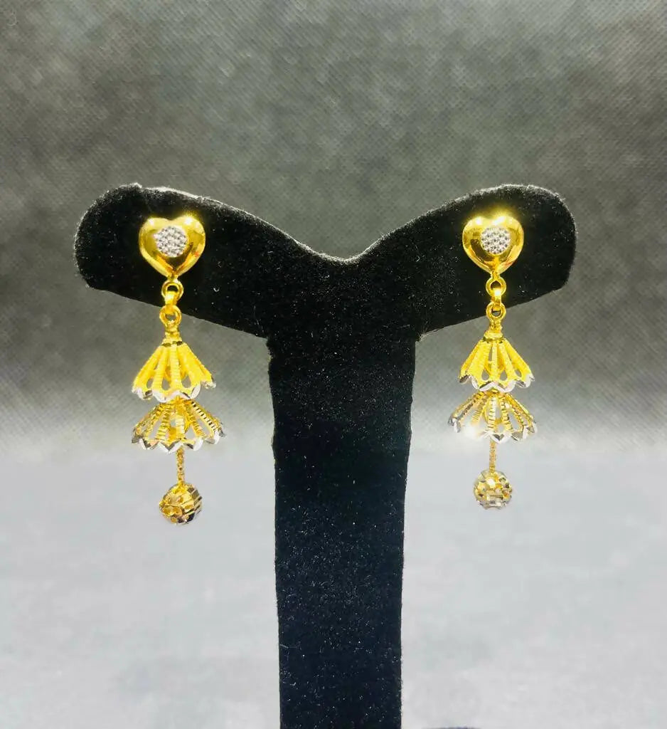 Fancy Vertical Earring Sarafa Bazar India