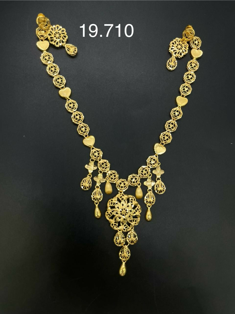 18kt & 22kt Yellow Dubai Set Sarafa Bazar India