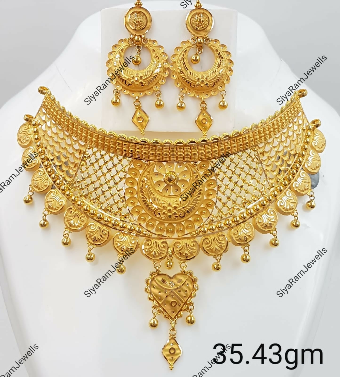 Gold Choker Sarafa Bazar India