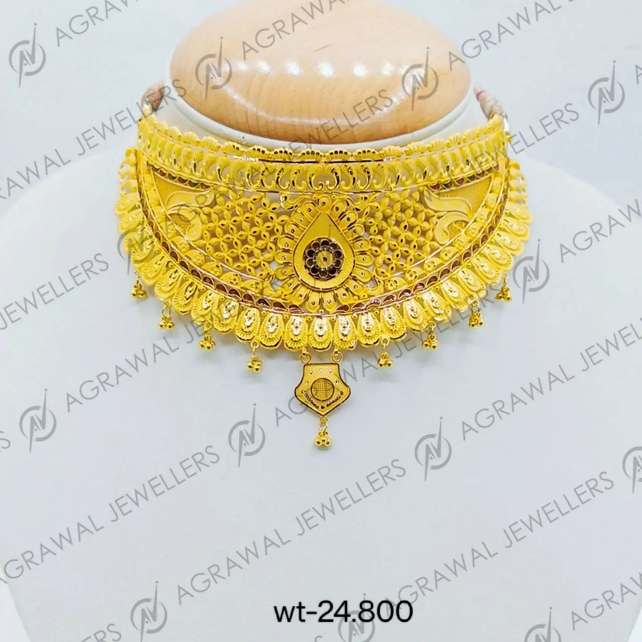 Gold Choker Sarafa Bazar India