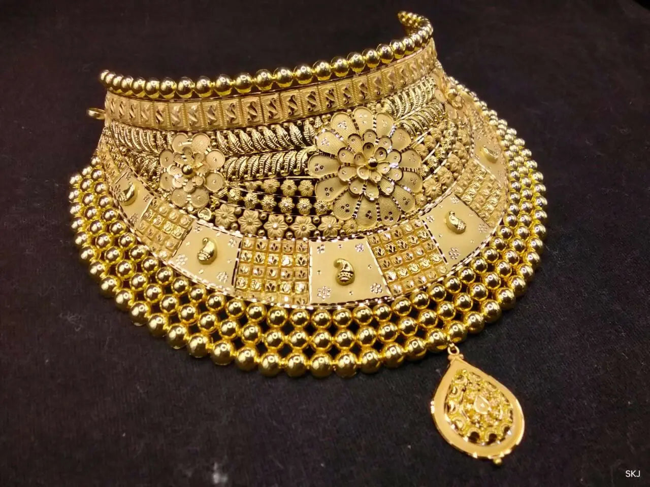 Gold Choker Sarafa Bazar India