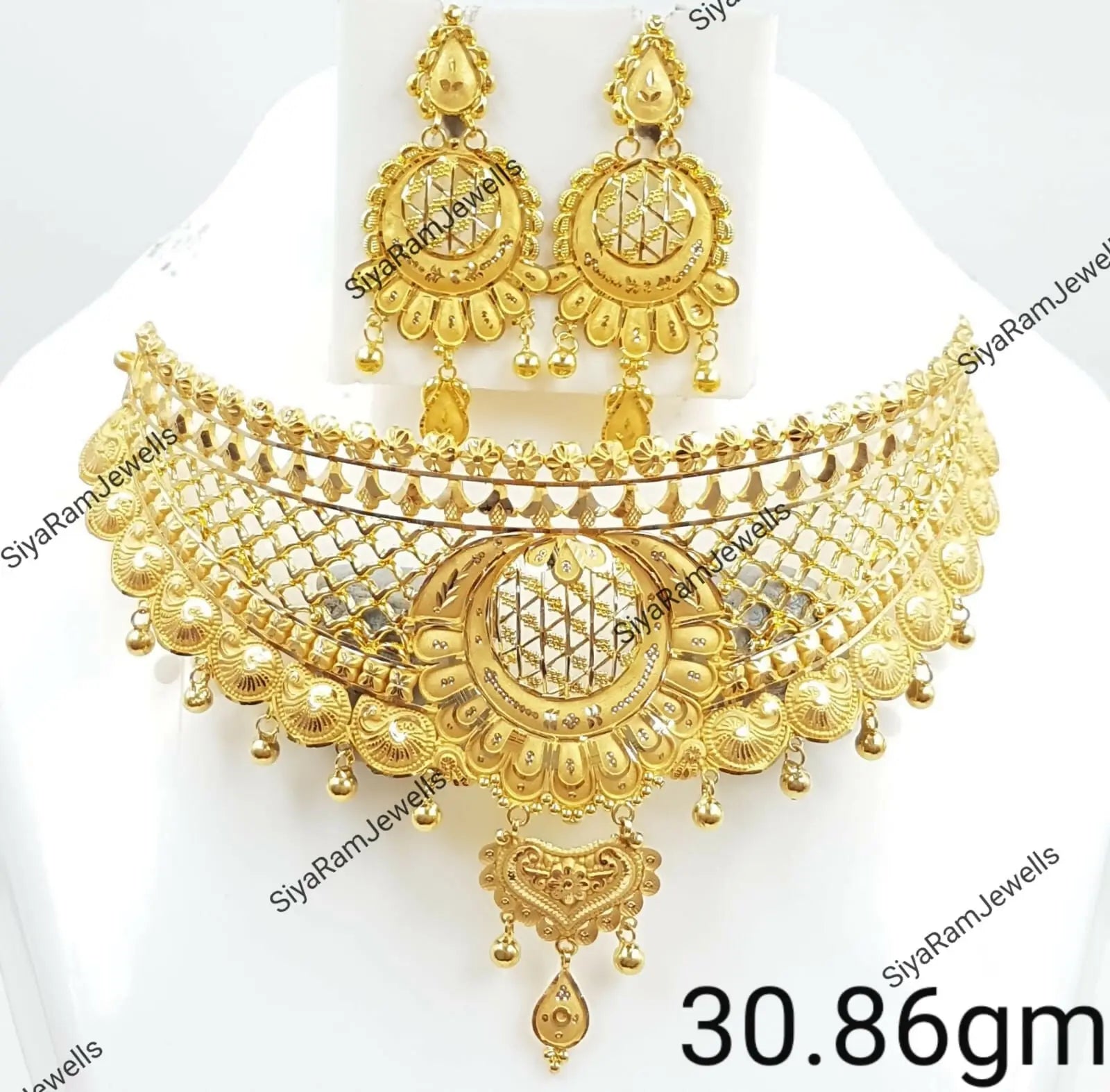 Gold Choker Sarafa Bazar India