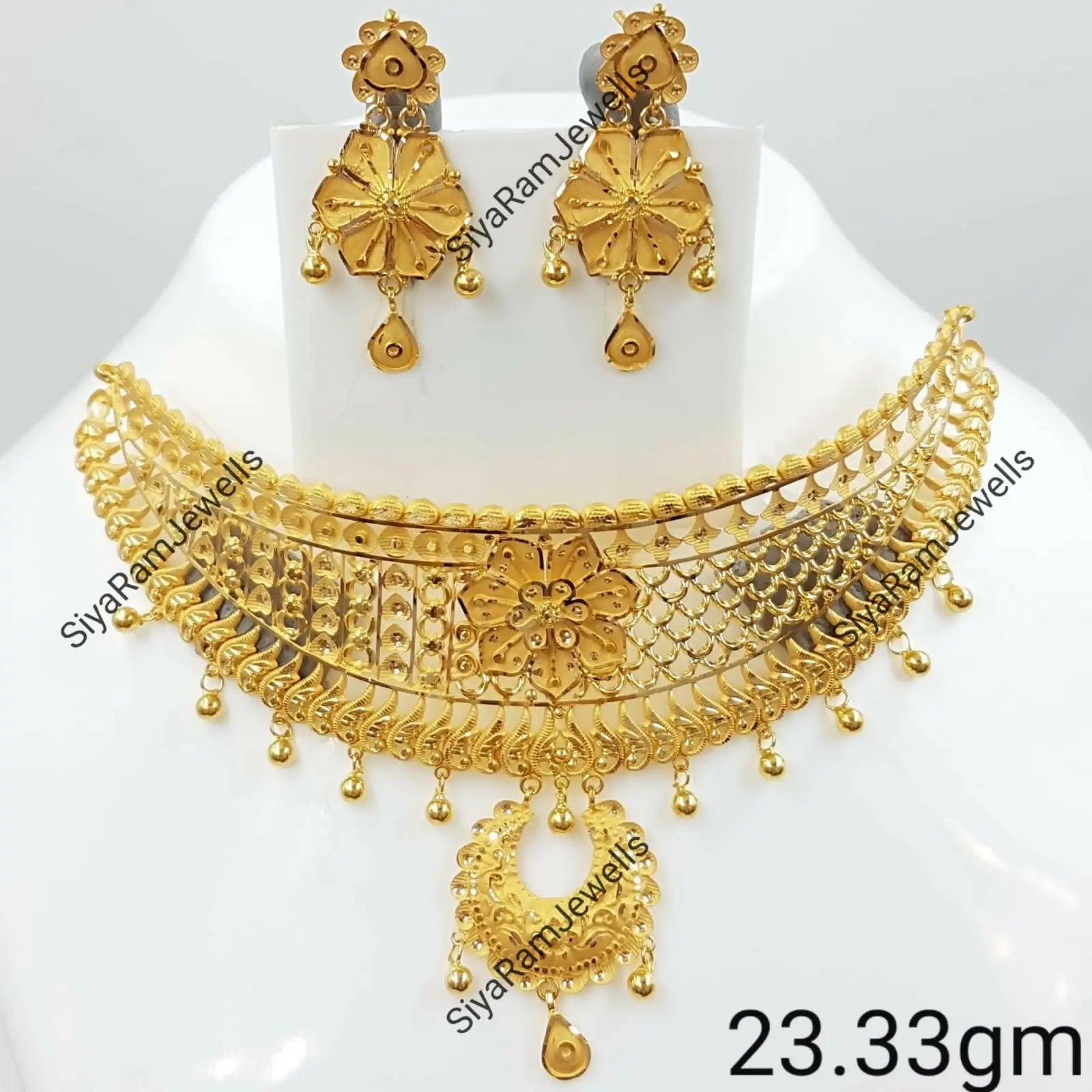 Gold Choker Sarafa Bazar India