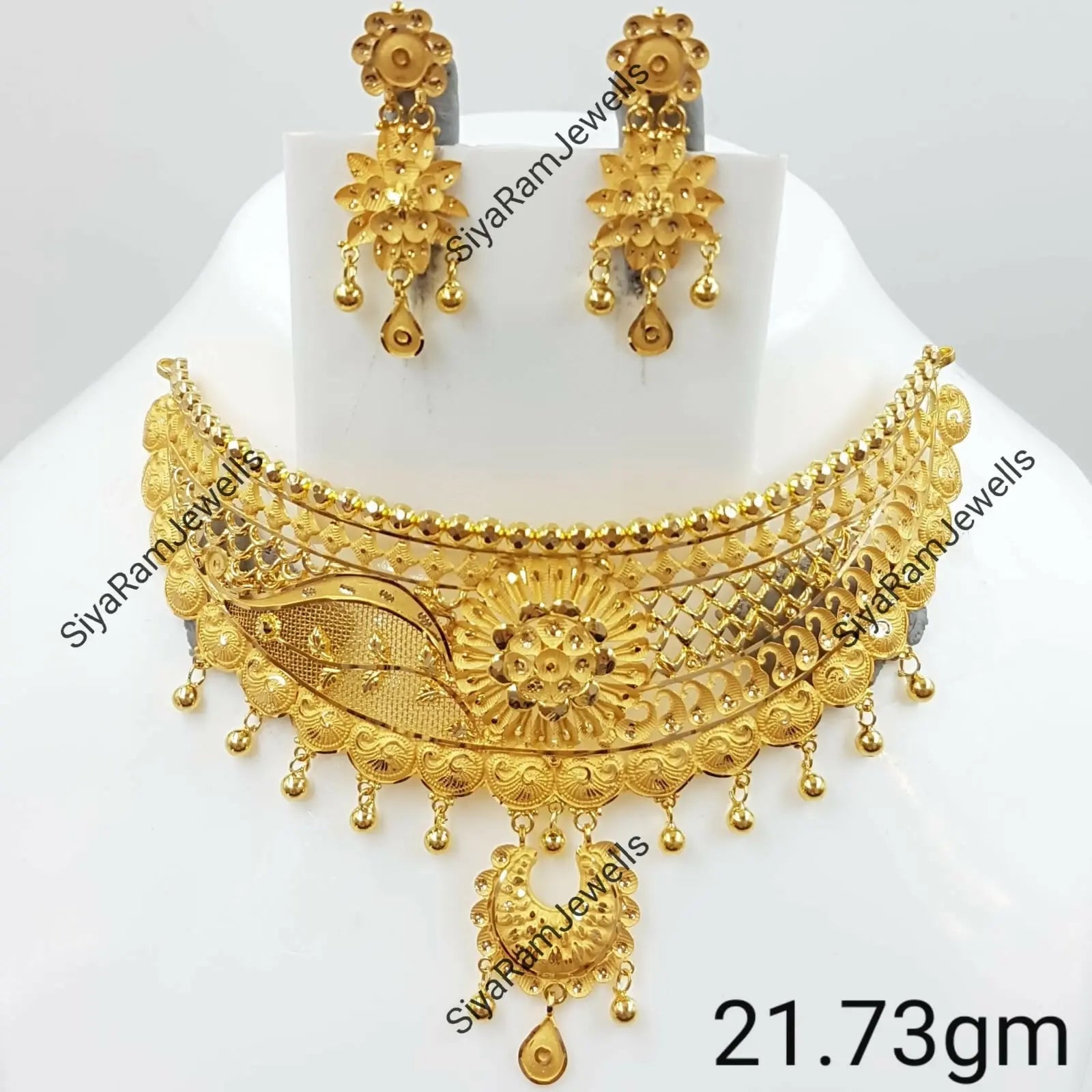 Gold Choker Sarafa Bazar India