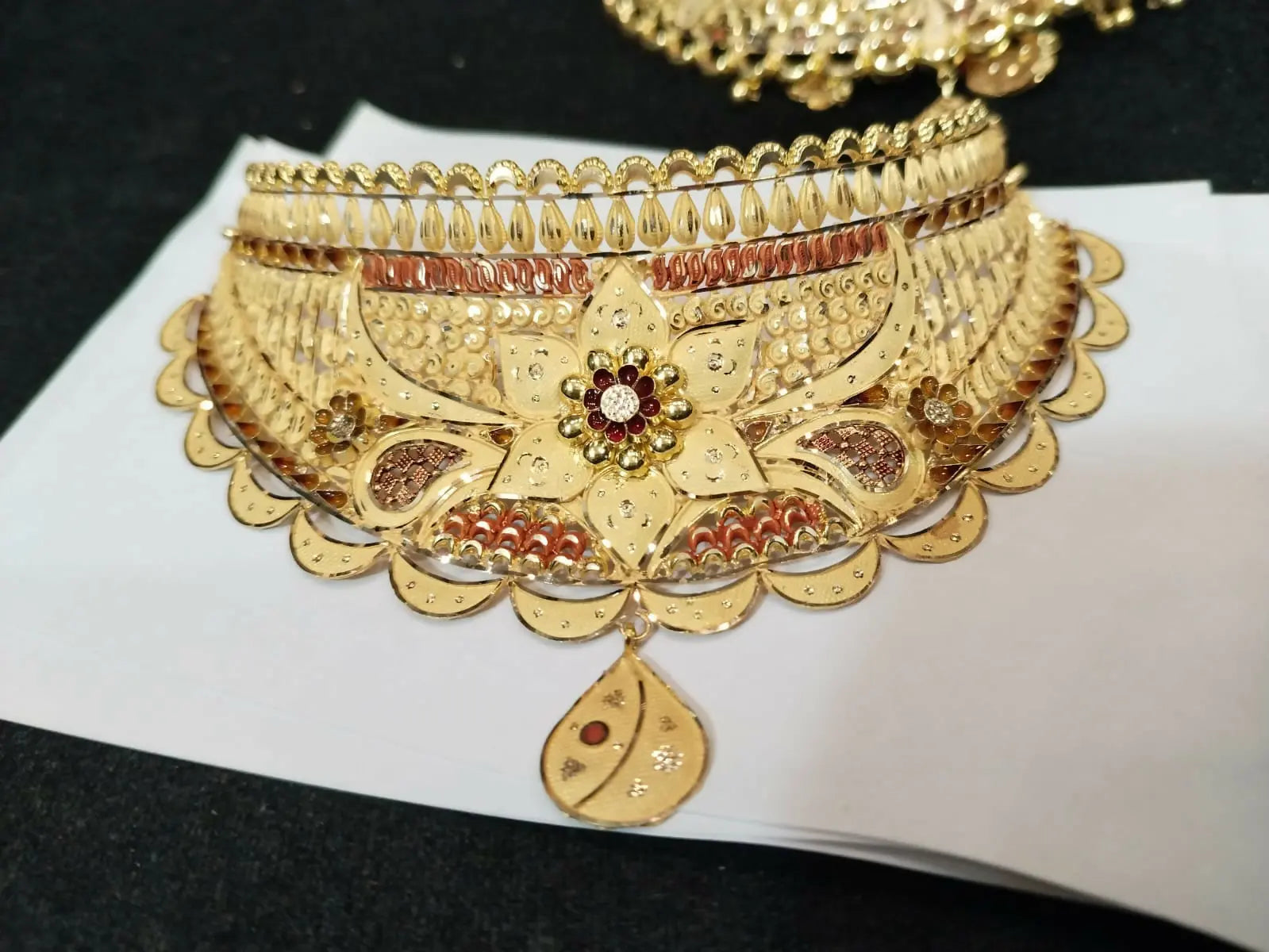 Gold Choker Sarafa Bazar India