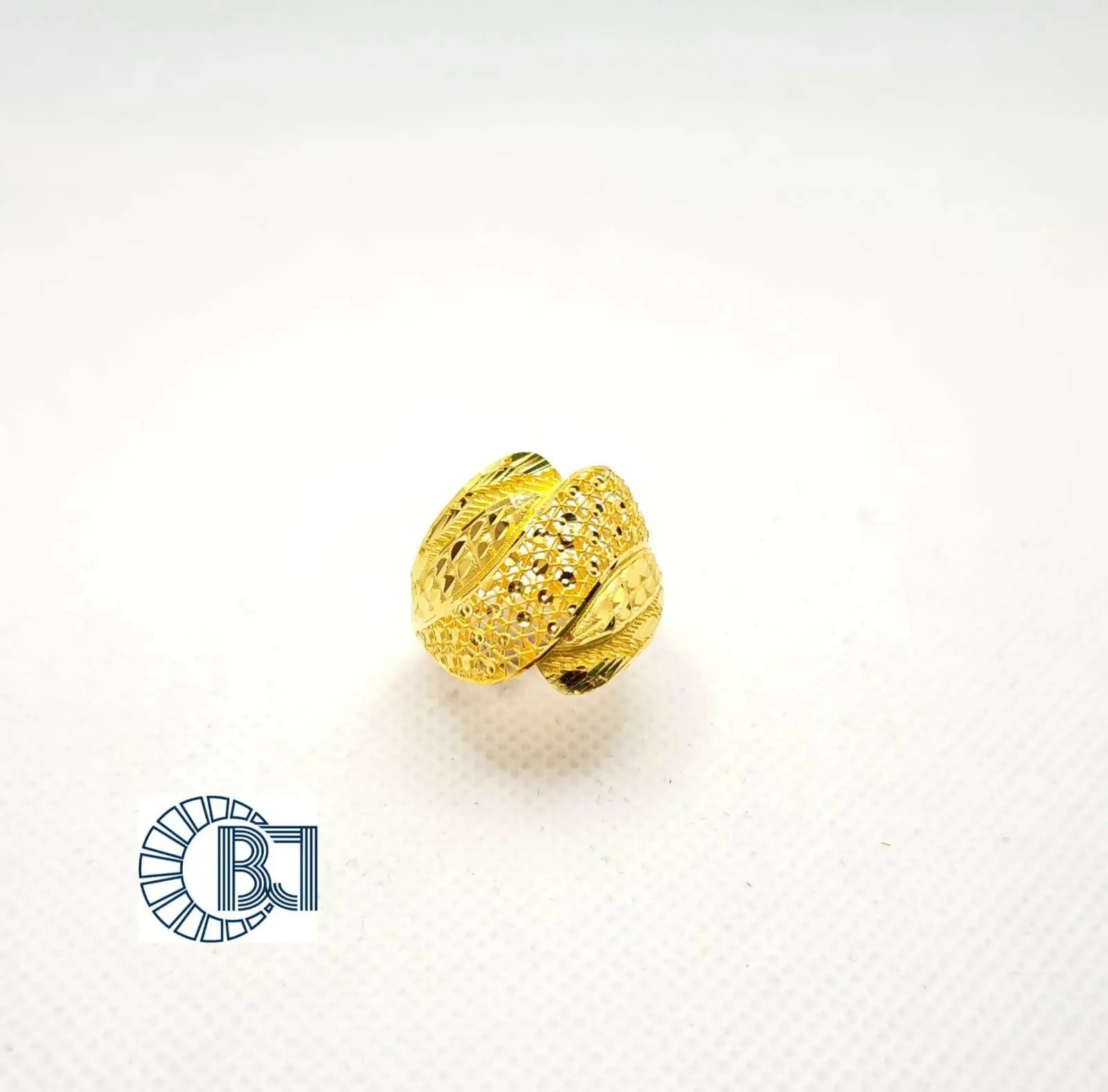 Gold Ladies Ring Sarafa Bazar India