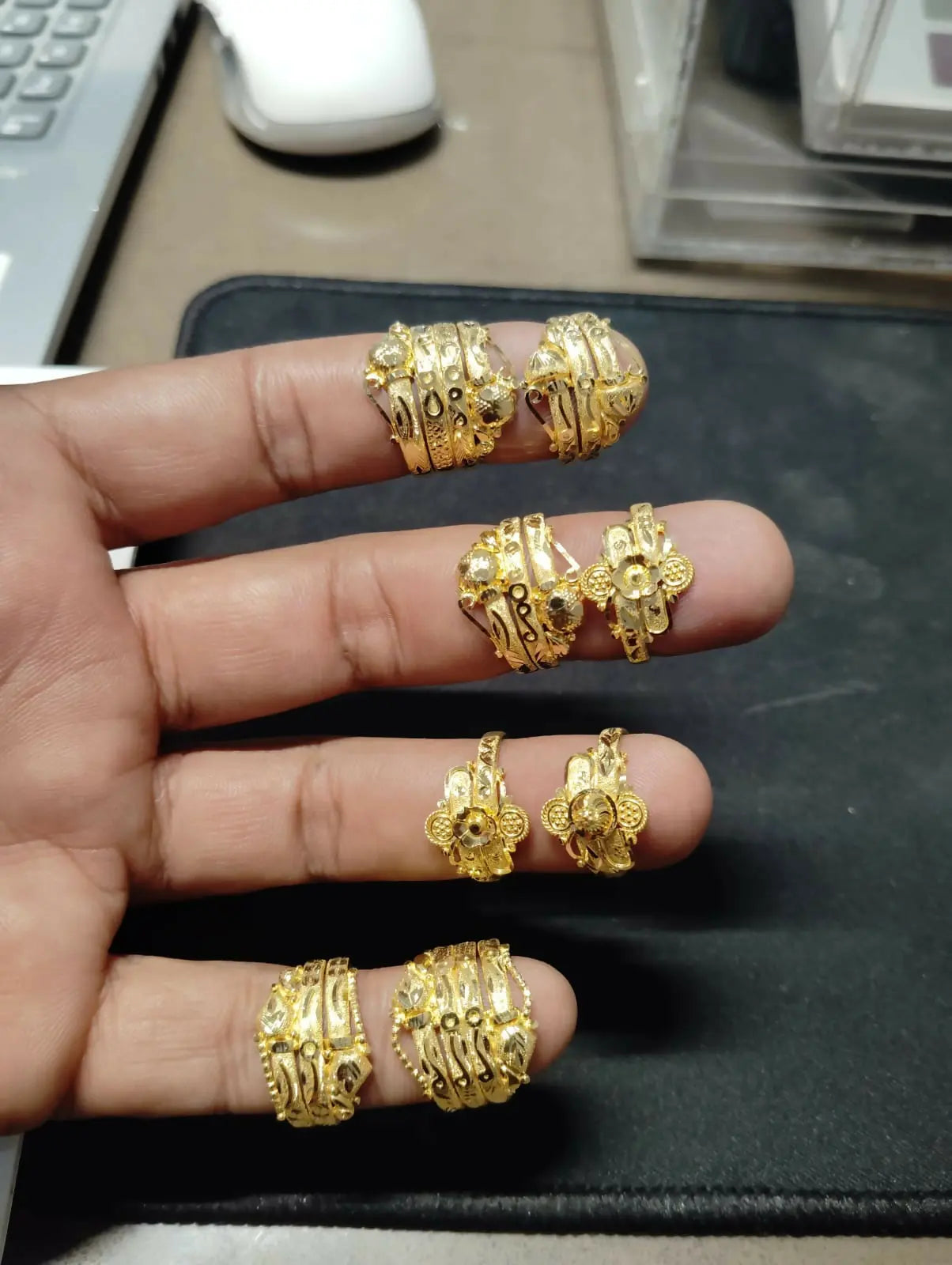 Gold Ladies Ring Sarafa Bazar India