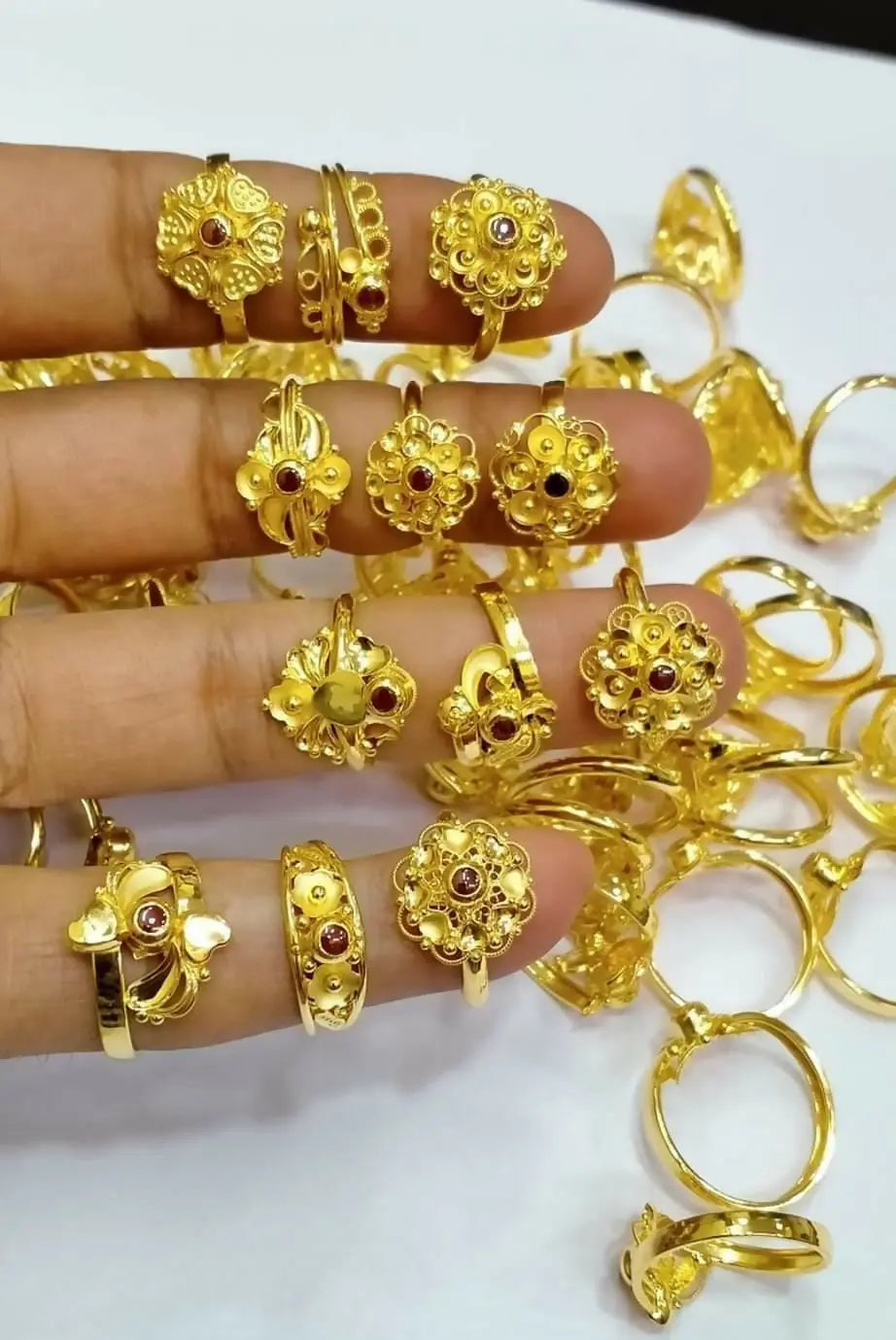 Gold Ladies Rings Sarafa Bazar India