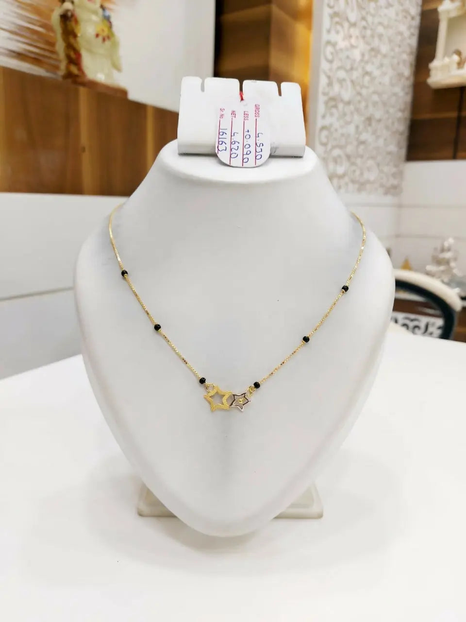 Gold Mangalsutra Sarafa Bazar India