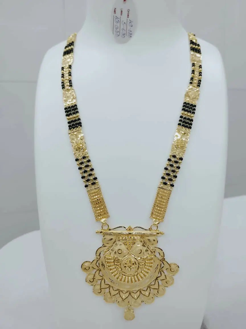 Gold Mangalsutra Sarafa Bazar India