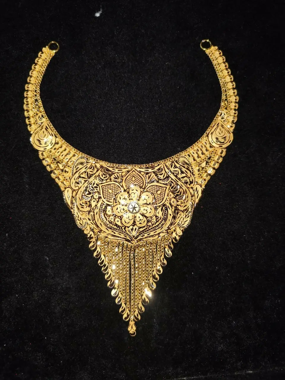 Gold Necklace Sarafa Bazar India