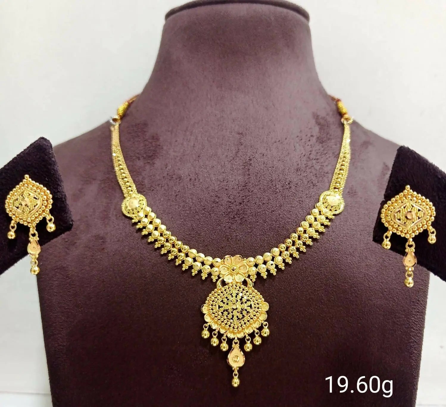 Gold Necklace Sarafa Bazar India