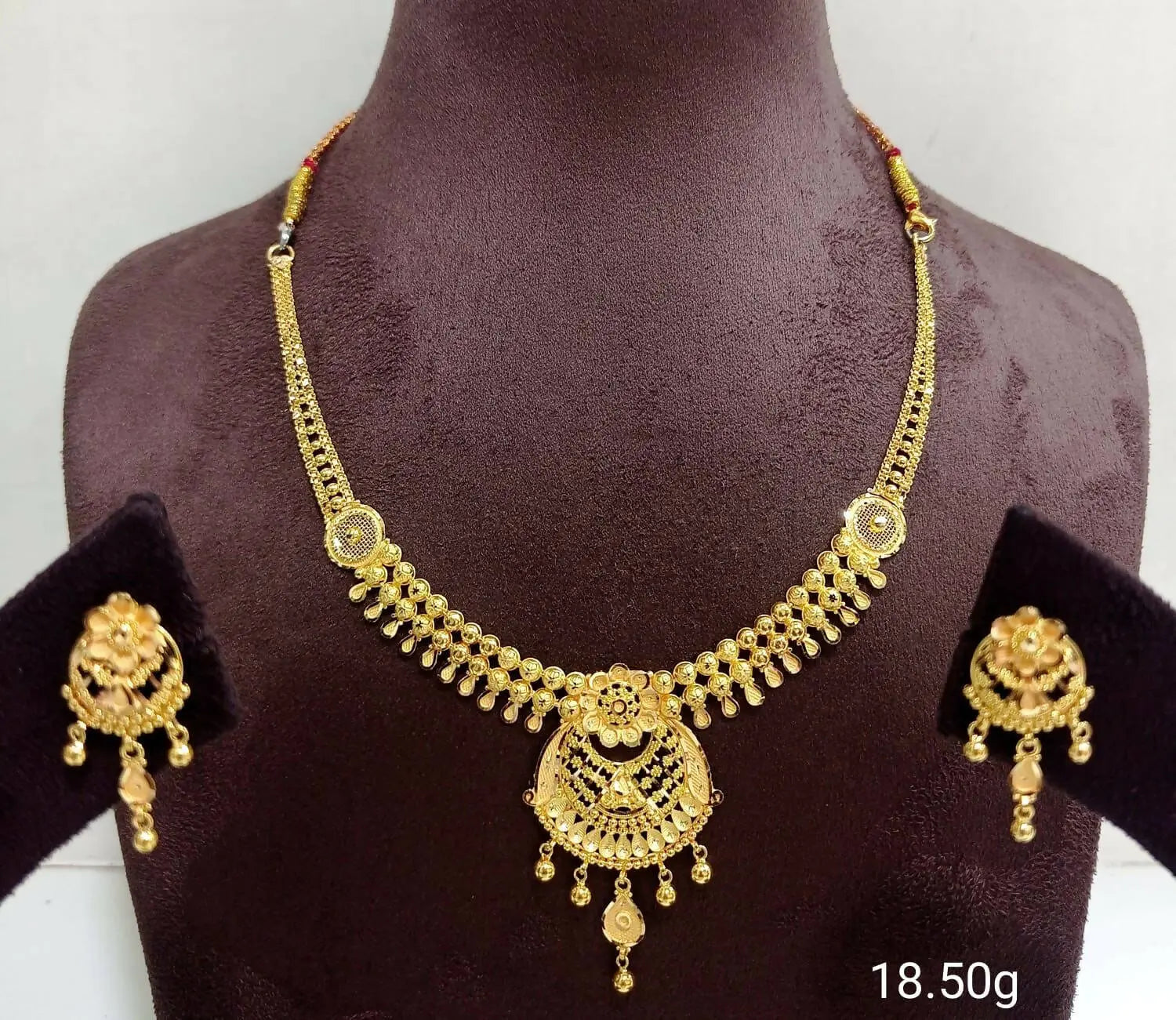 Gold Necklace Sarafa Bazar India