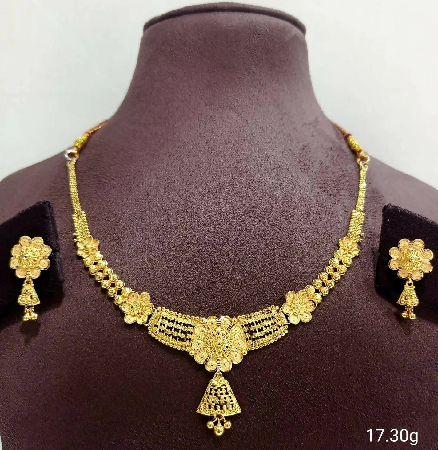 Gold Necklace Sarafa Bazar India