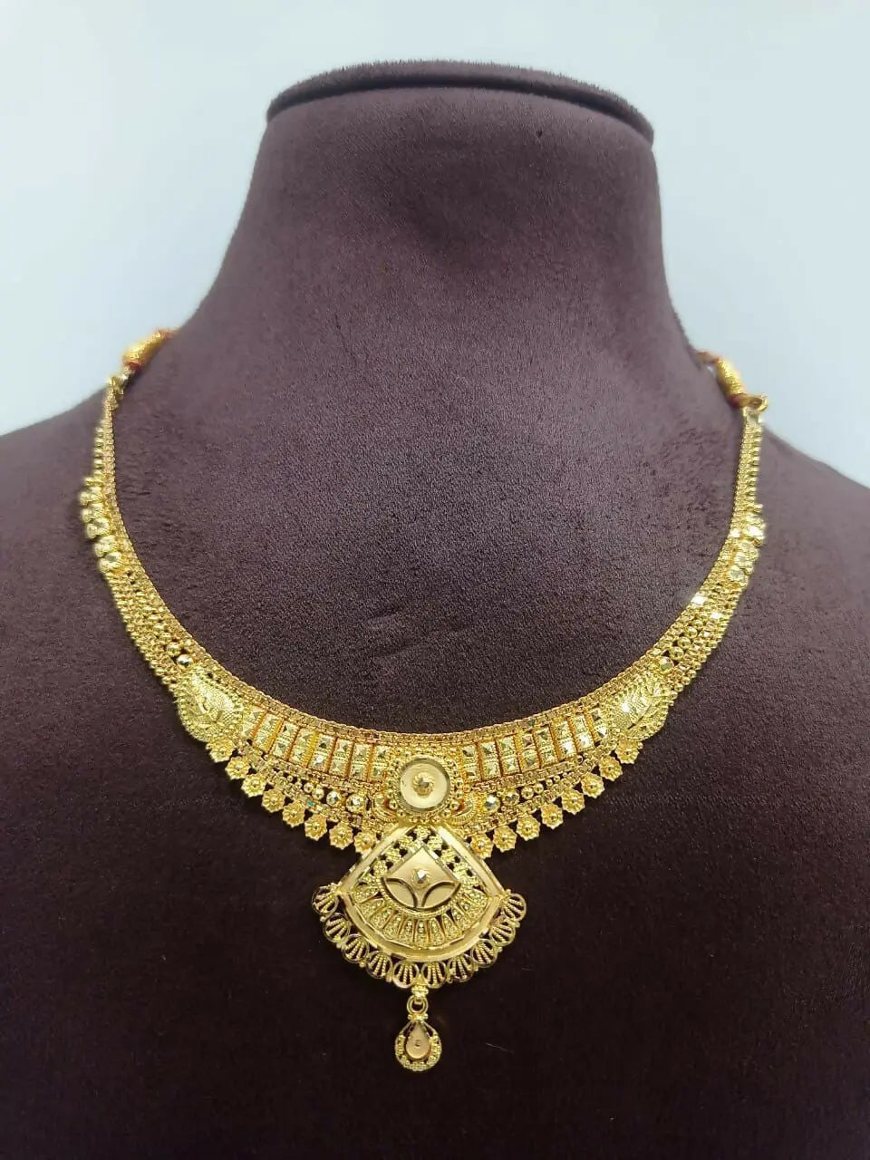 Gold Necklace Sarafa Bazar India