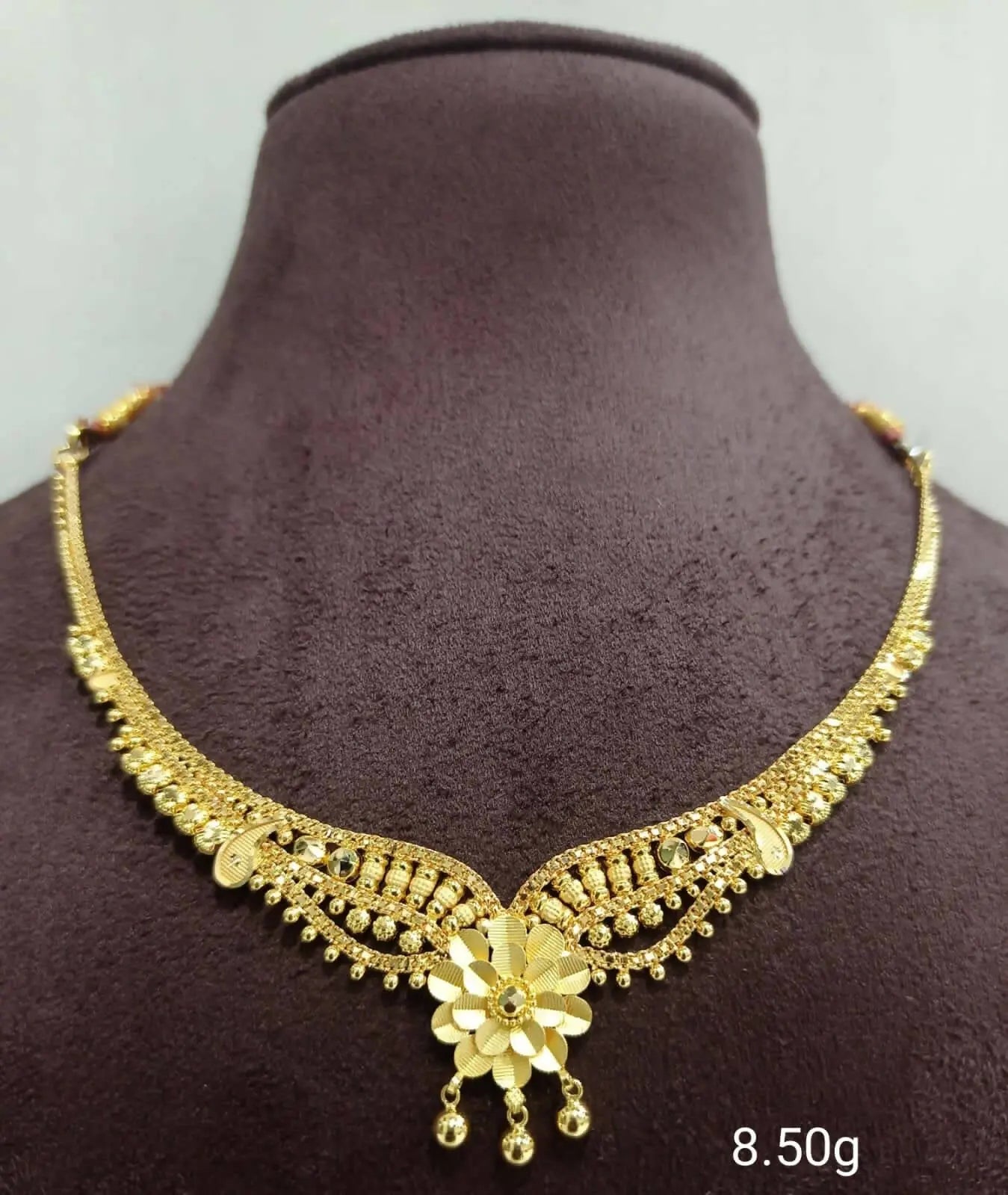 Gold Necklace Sarafa Bazar India