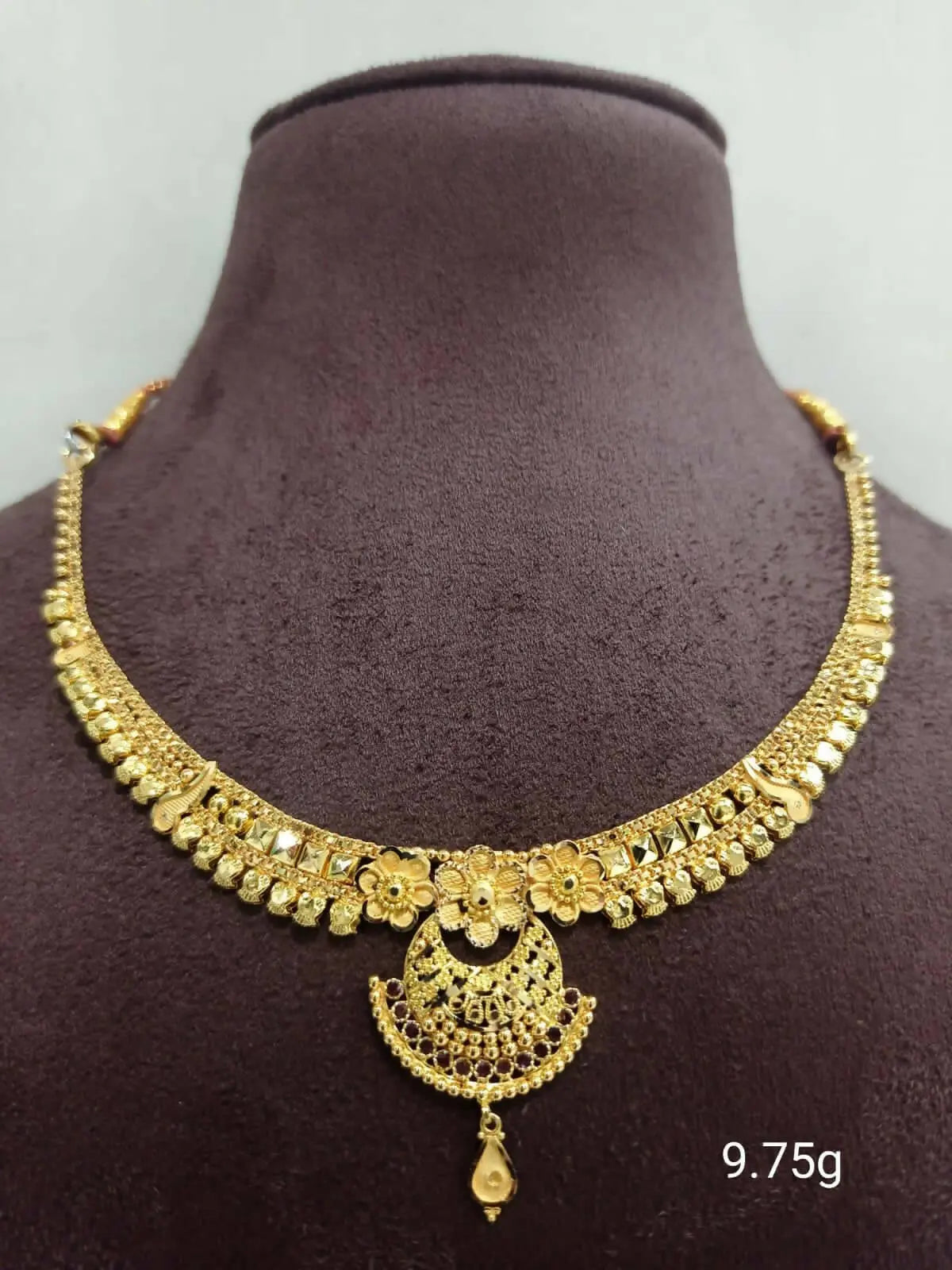 Gold Necklace Sarafa Bazar India