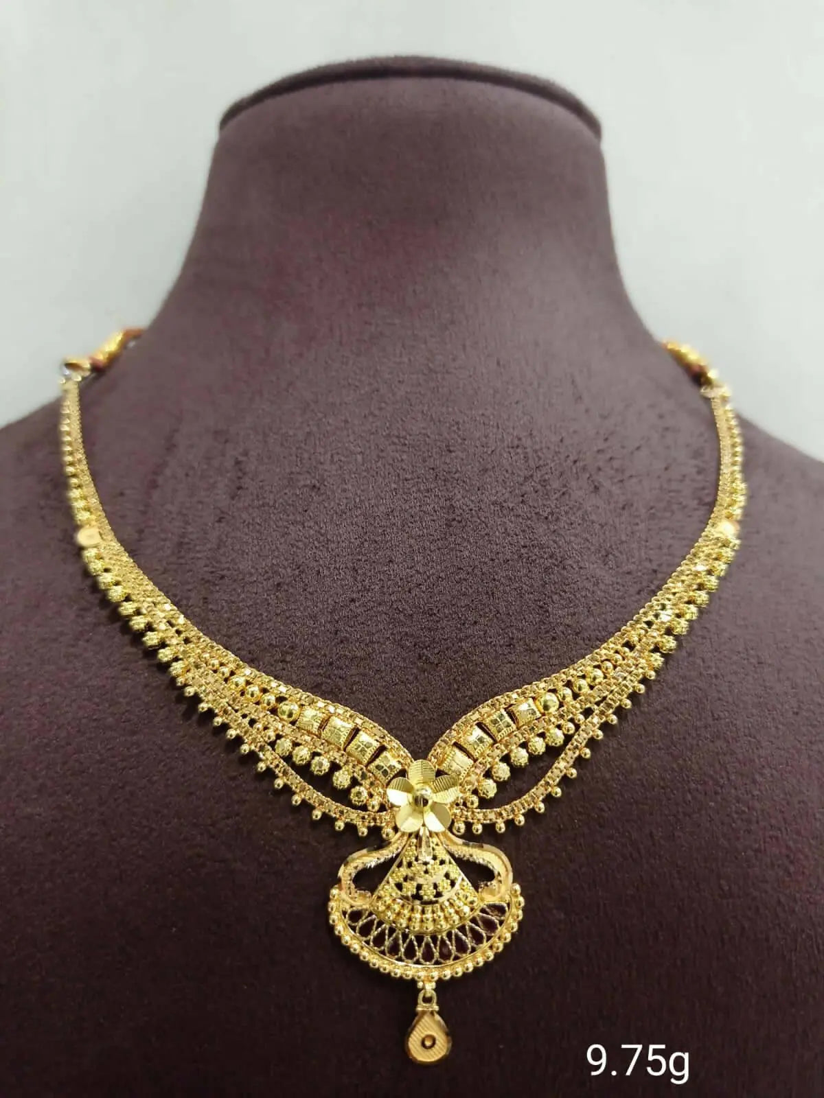 Gold Necklace Sarafa Bazar India