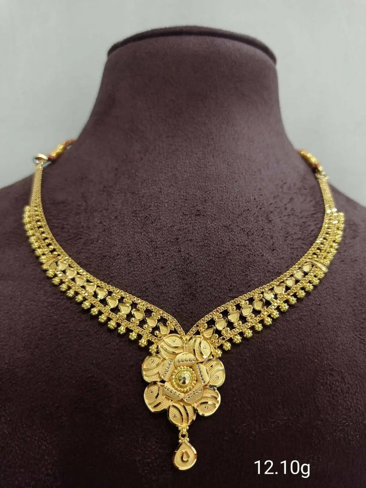 Gold Necklace Sarafa Bazar India