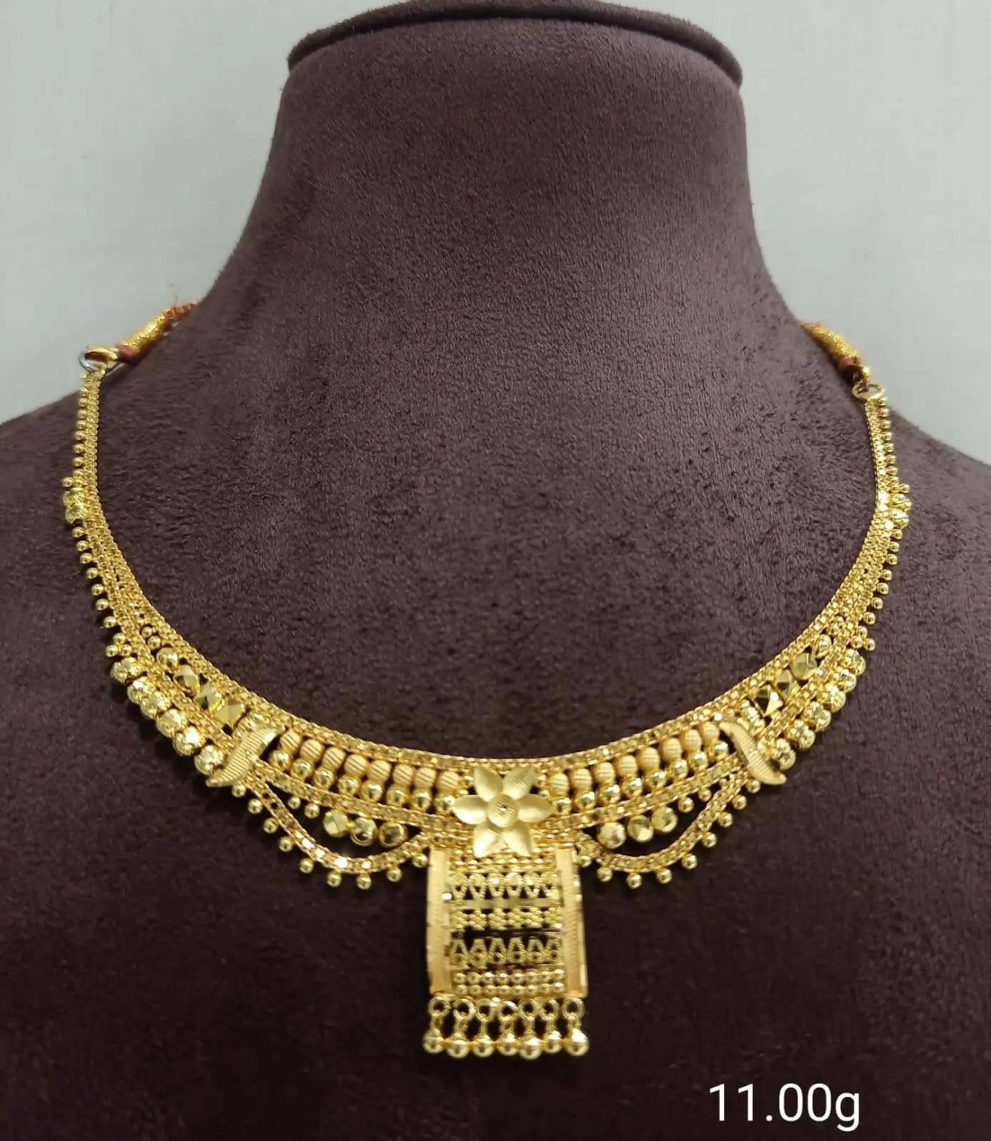 Gold Necklace Sarafa Bazar India