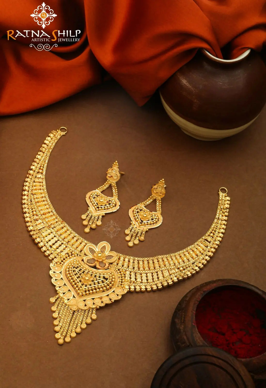 Gold Neklace Sarafa Bazar India