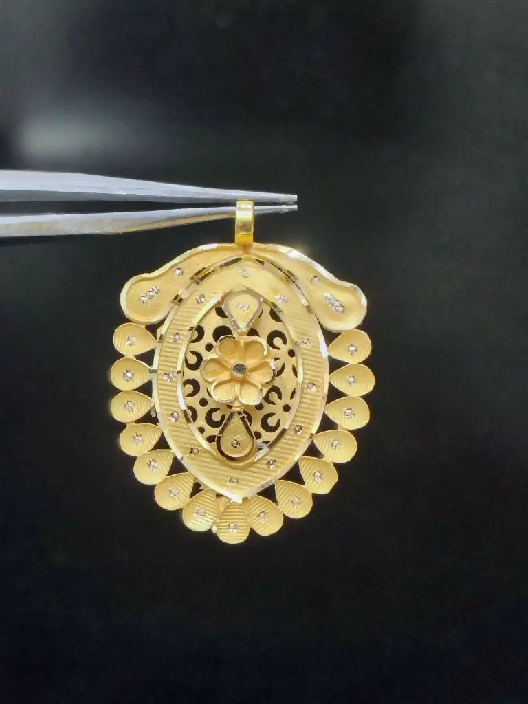 Gold Pendant Sarafa Bazar India