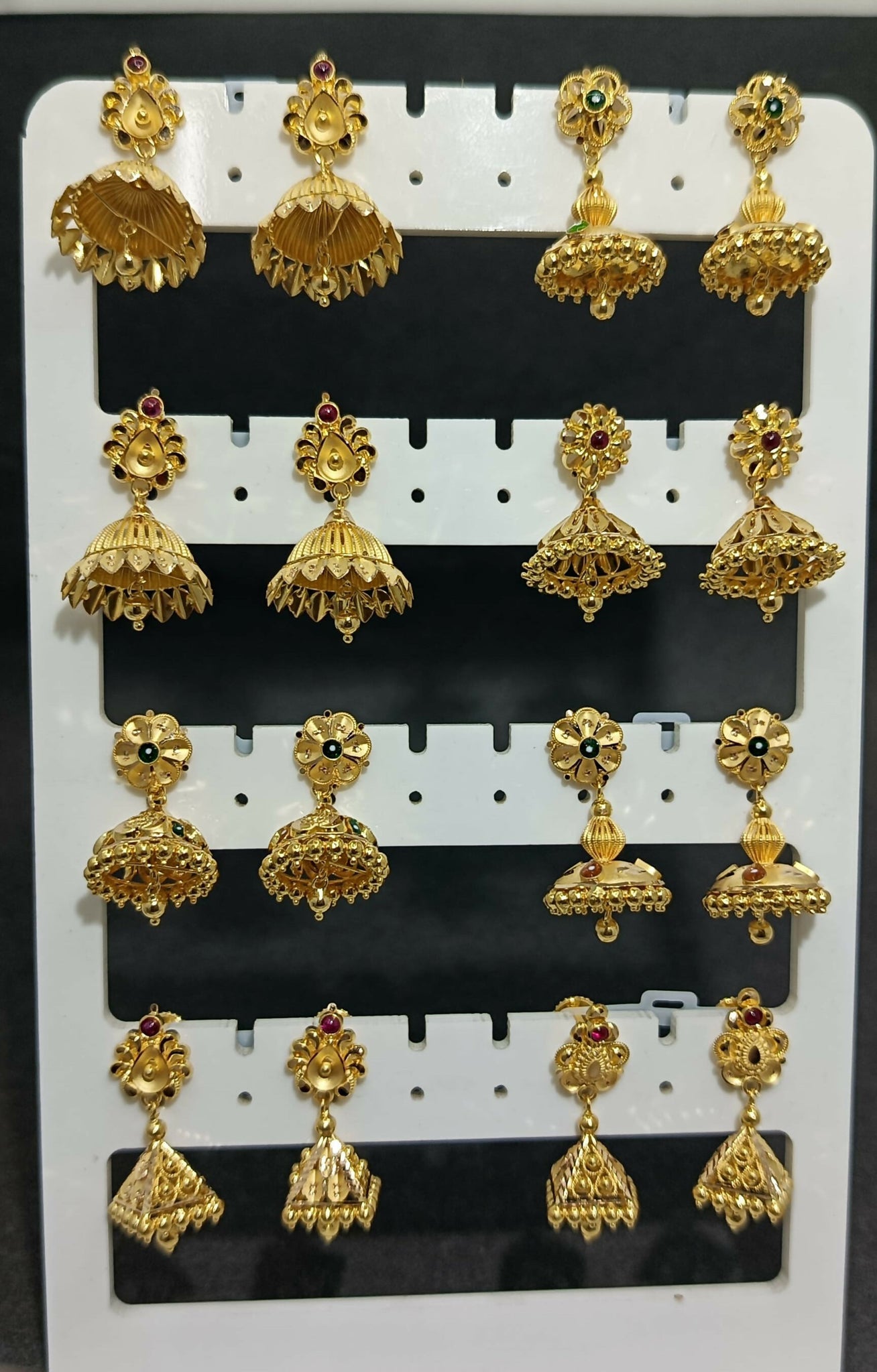 Gold Jhumki Sarafa Bazar India