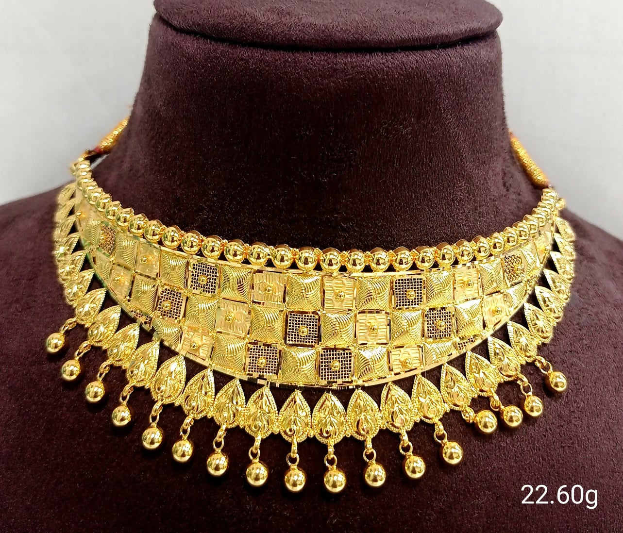 Gold Choker Sarafa Bazar India