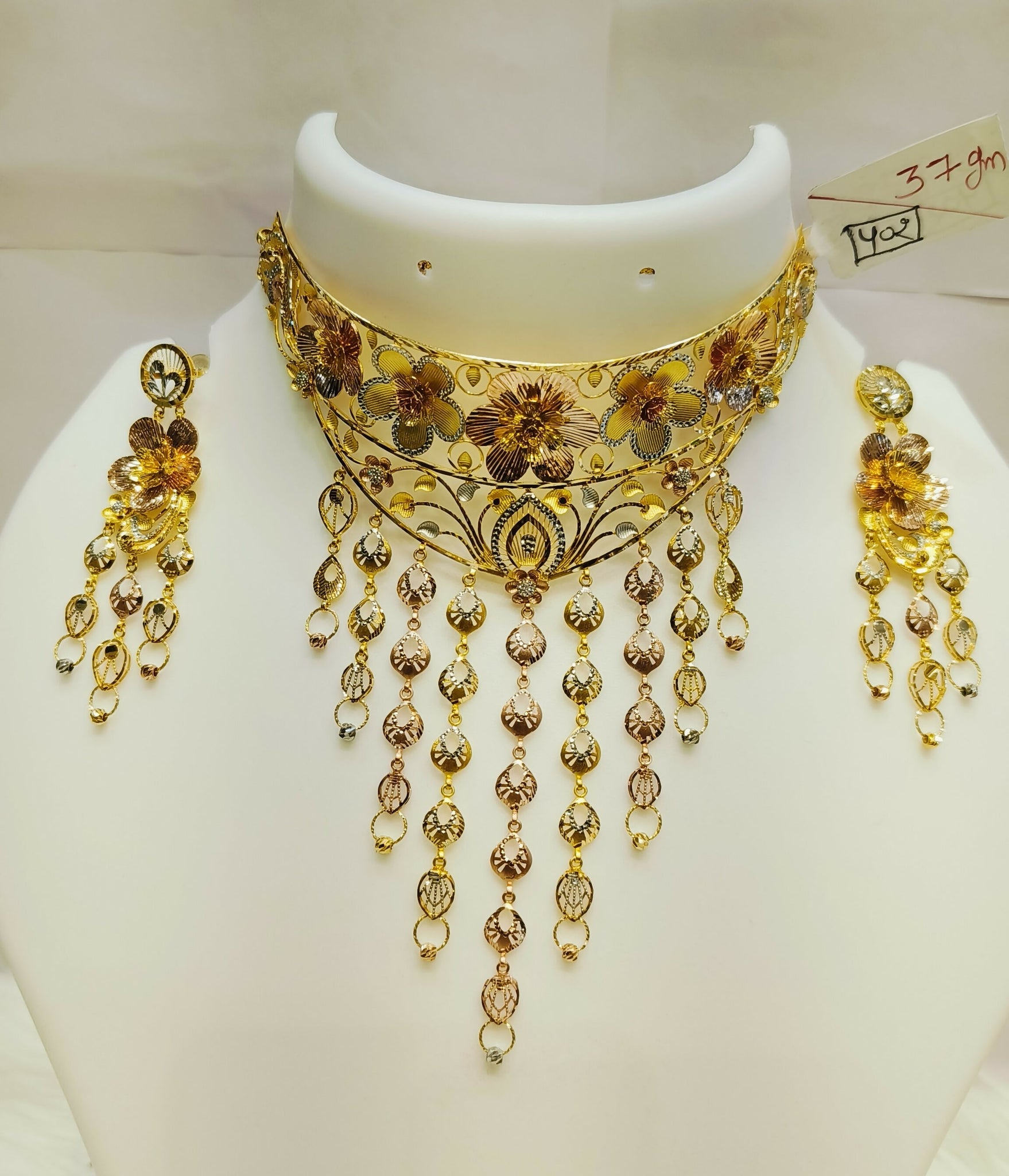 Flora Fusion Choker Sarafa Bazar India