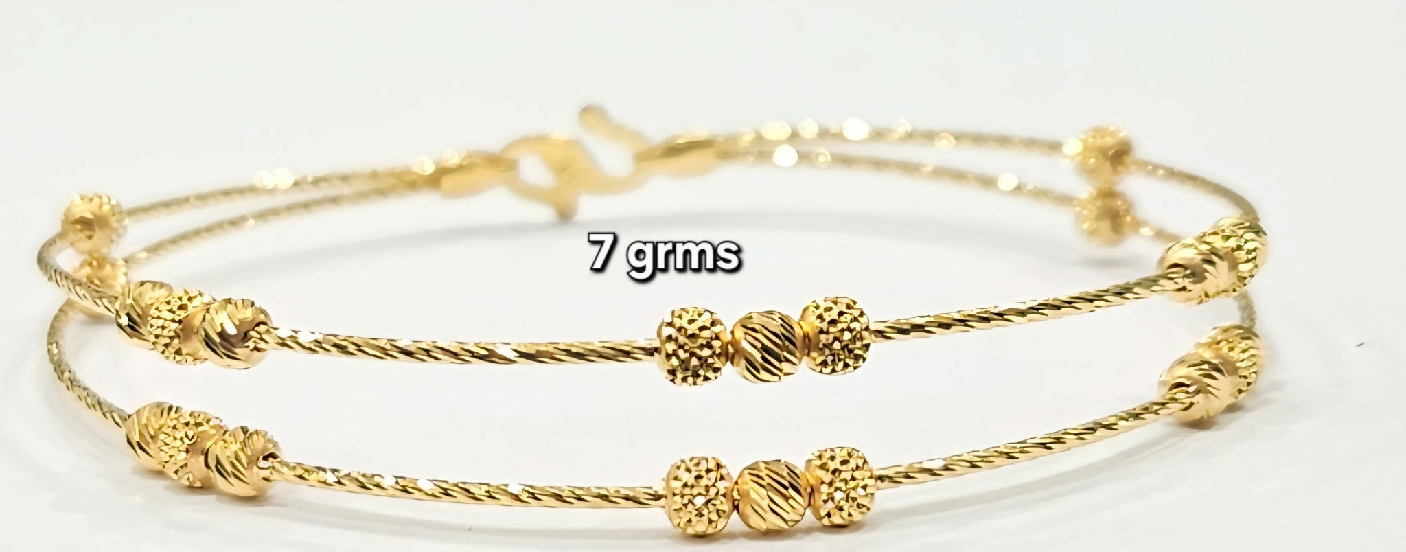 Ladies Vertical Kada Sarafa Bazar India