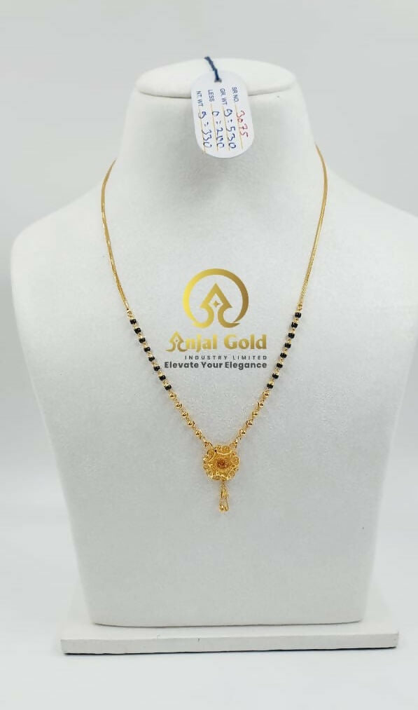 Gold Mangalsutra Sarafa Bazar India