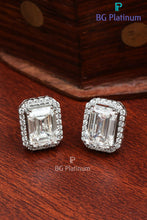 Platinum Ladies Ring Sarafa Bazar India