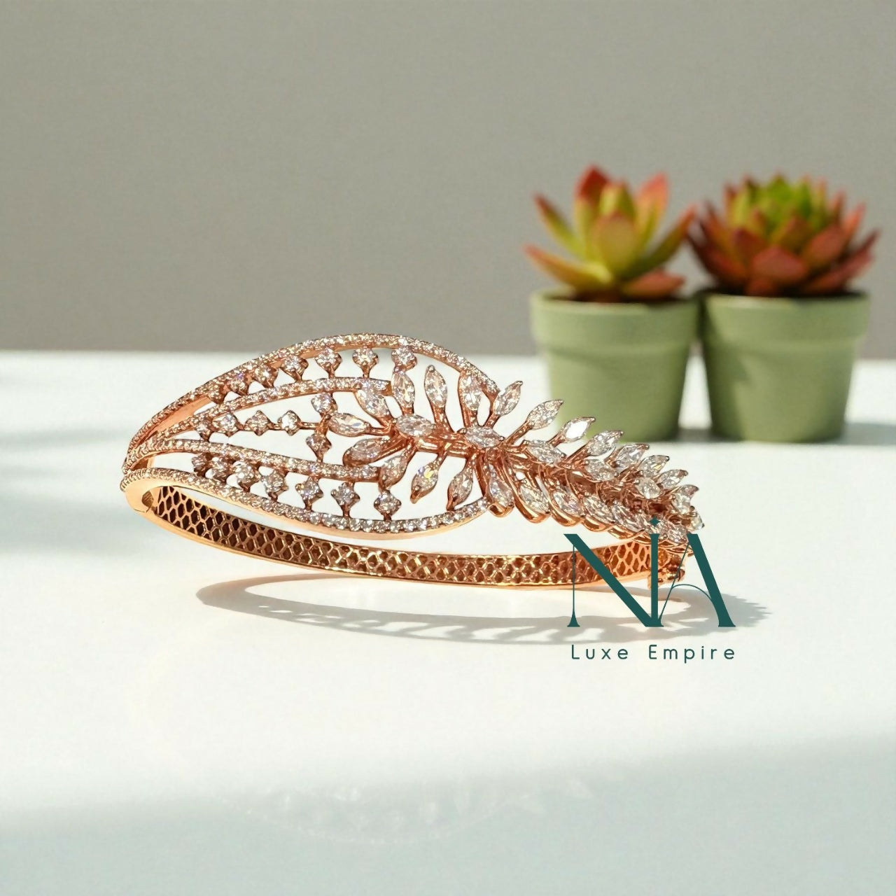 Italian Ladies Kada Sarafa Bazar India