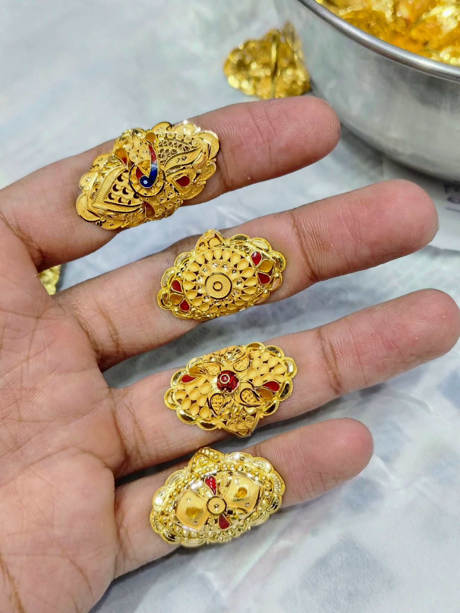 Gold Ladies Rings Sarafa Bazar India