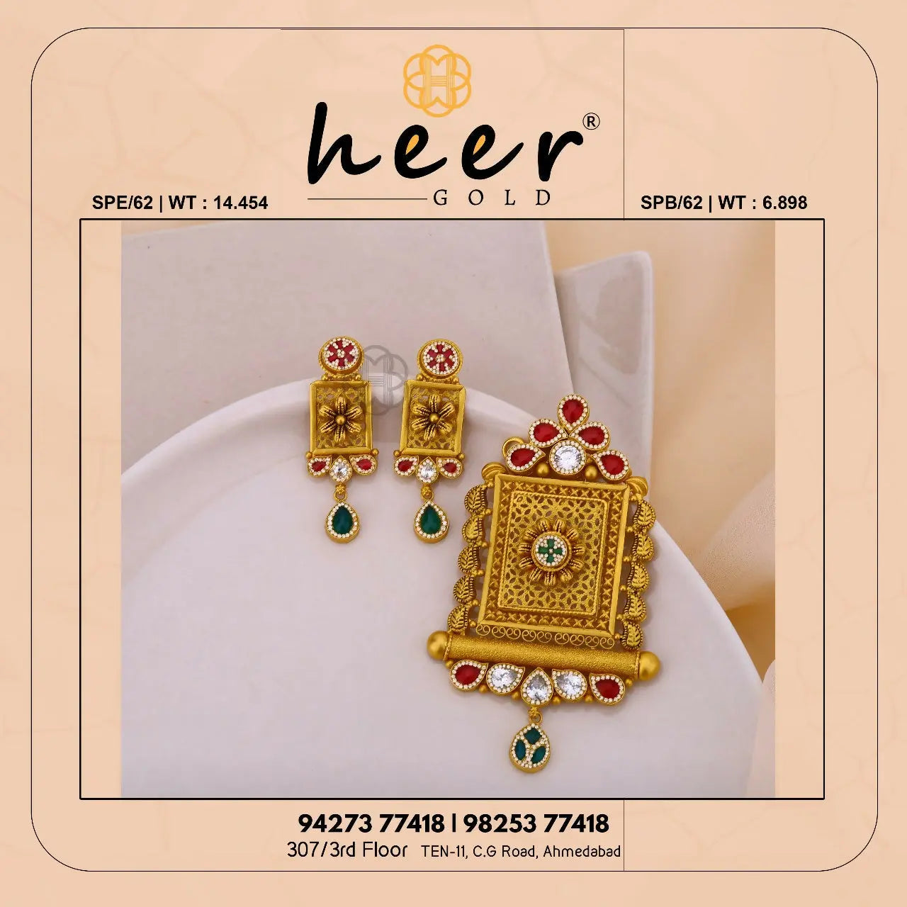 Kundan Antique Pendant Set Sarafa Bazar India