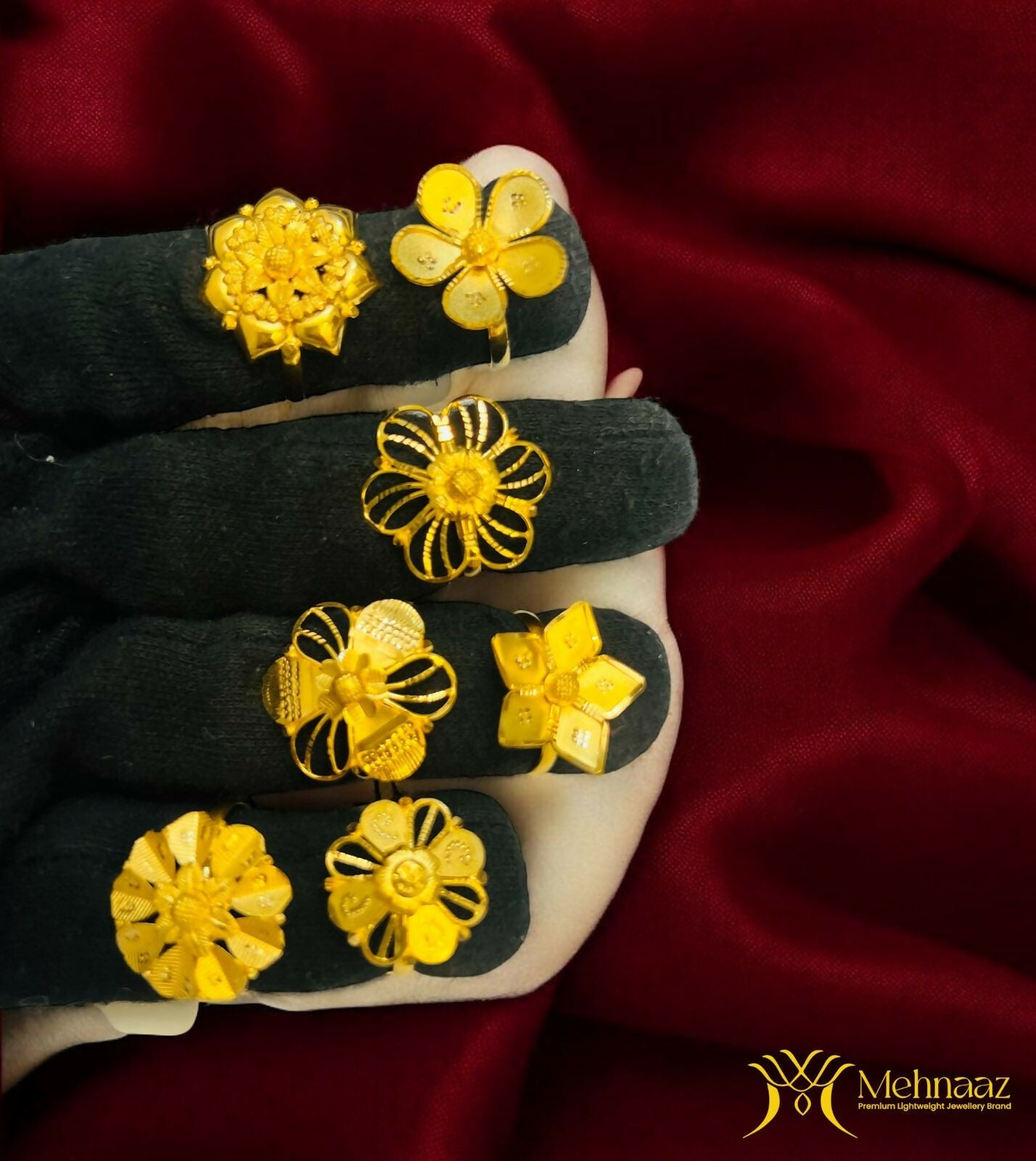 18kt Gold Ladies Rings Sarafa Bazar India