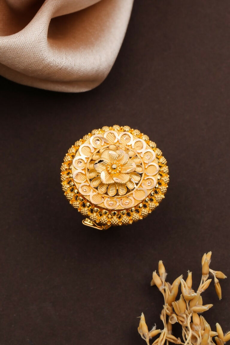 Gold Ladies Ring Sarafa Bazar India