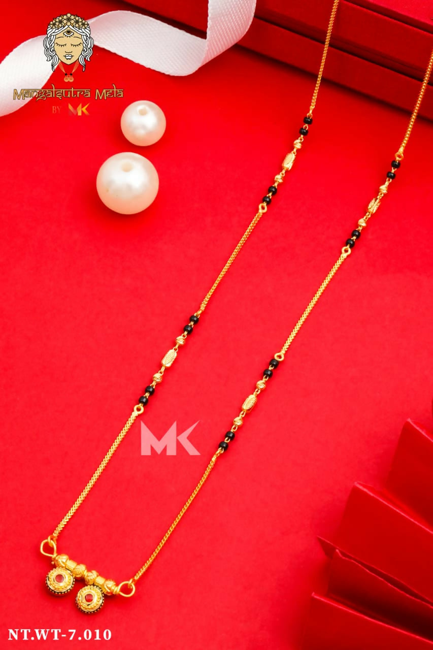 Gold Mangalsutra Sarafa Bazar India