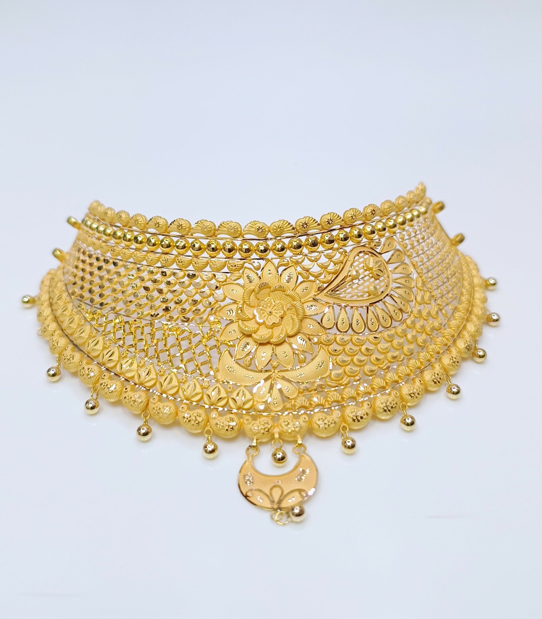 Gold Choker Sarafa Bazar India