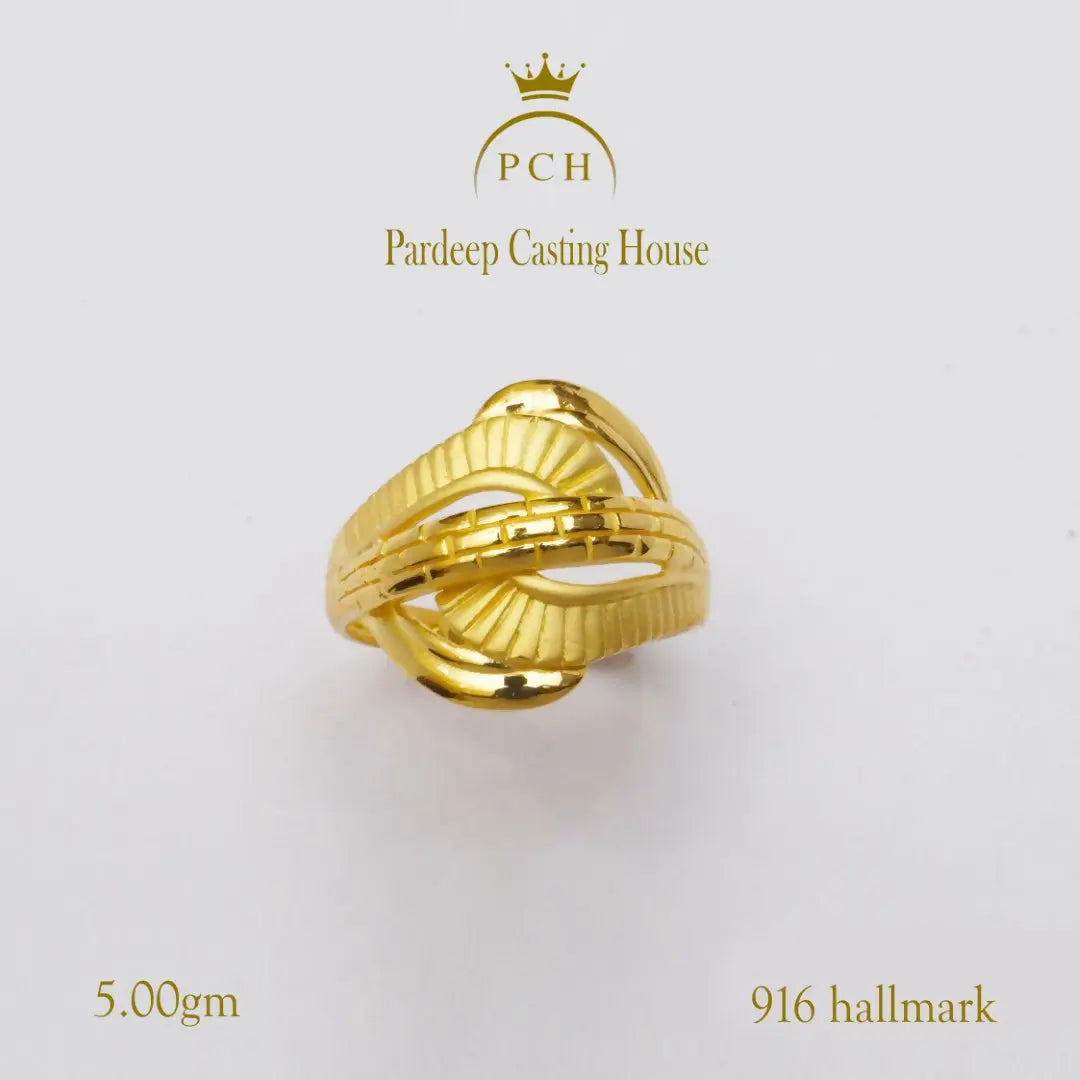 Ladies 22kt Gold Fancy Delicate Ring Sarafa Bazar India