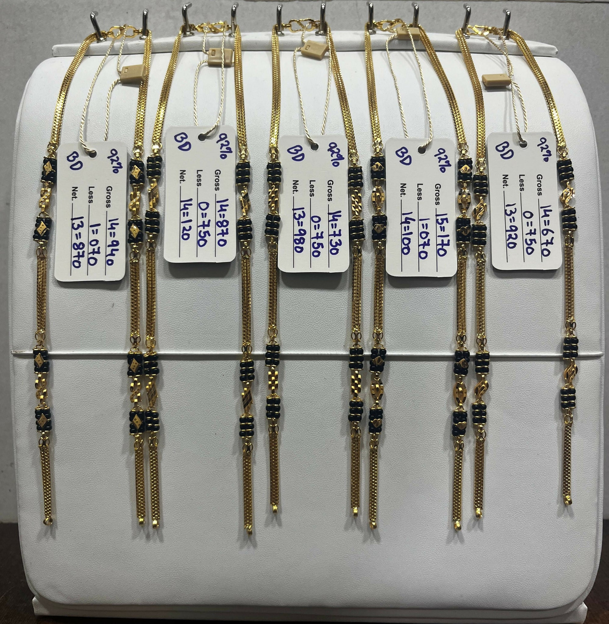 Gold Mangalsutra Chains Sarafa Bazar India