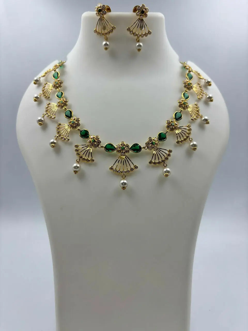 Light Weight CZ Polki Necklace Sarafa Bazar India